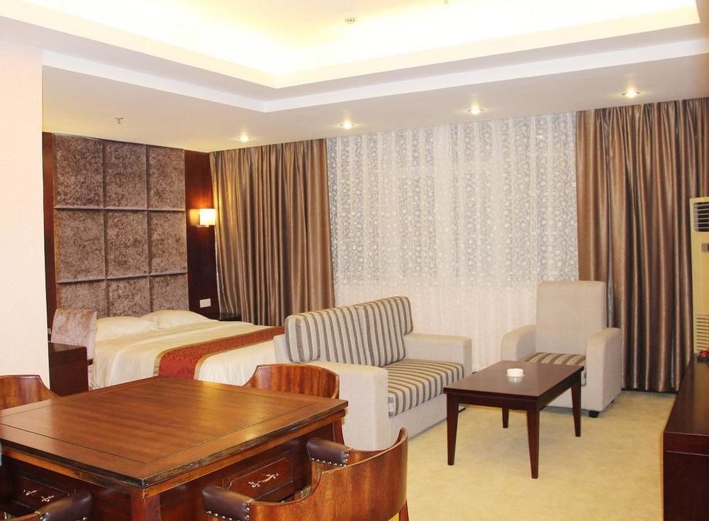 Chengdu Ronghome Hotel Экстерьер фото