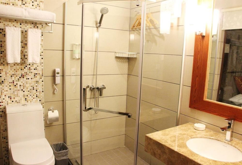 Chengdu Ronghome Hotel Экстерьер фото